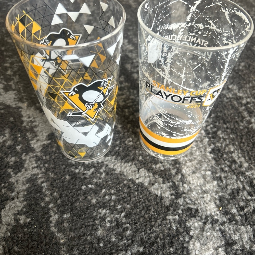 NHL Penguins Playoff Plastic Cups Set